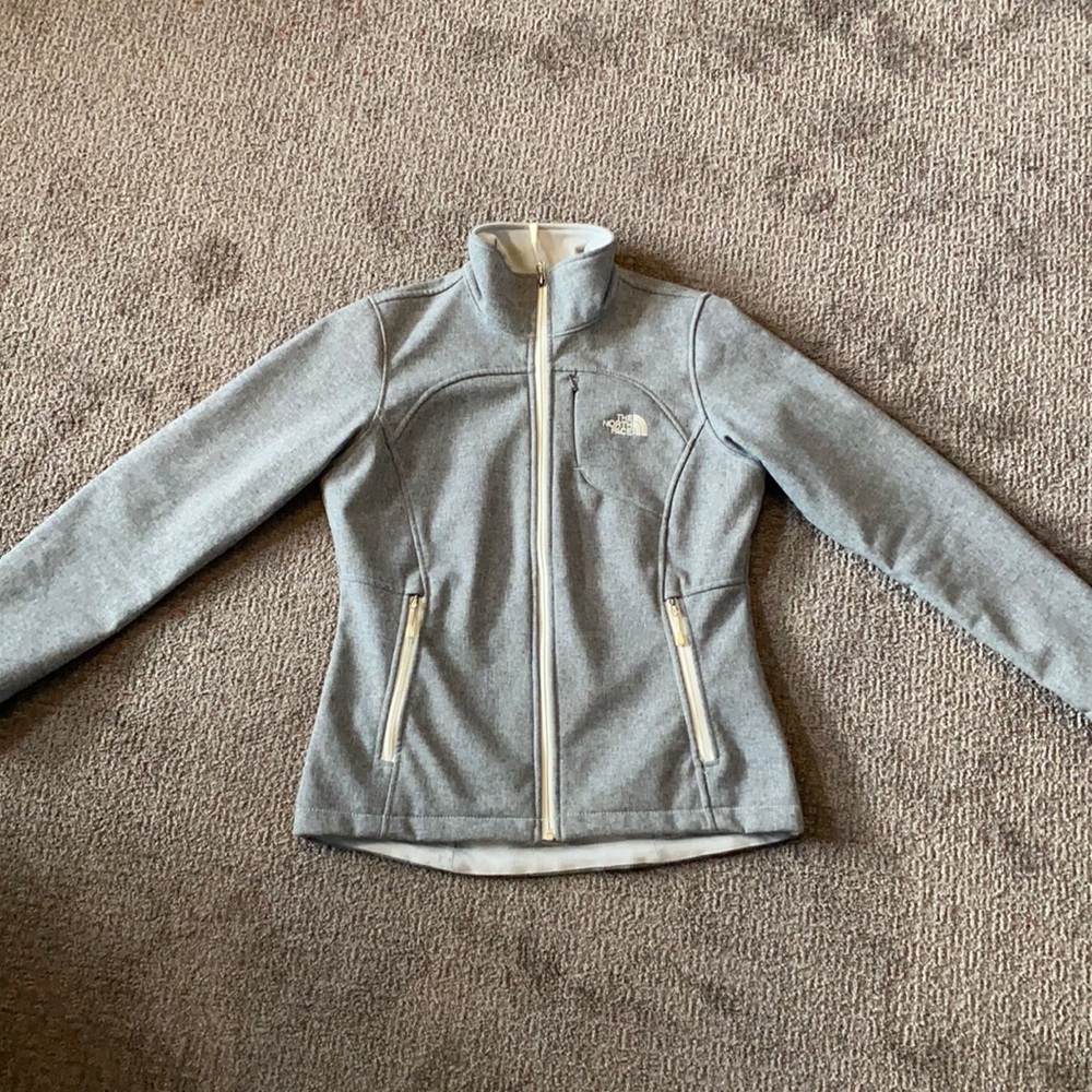 Grey Fitted North Face fleece lined jacket